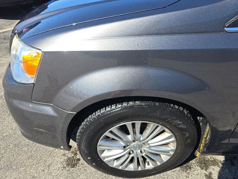 Used 2016 Chrysler Town & Country Van