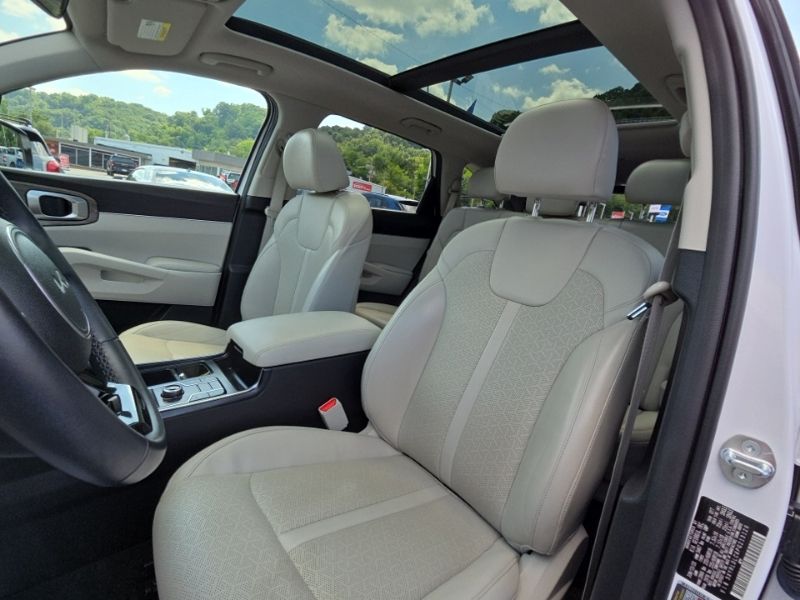Used 2023 Kia Sorento SUV