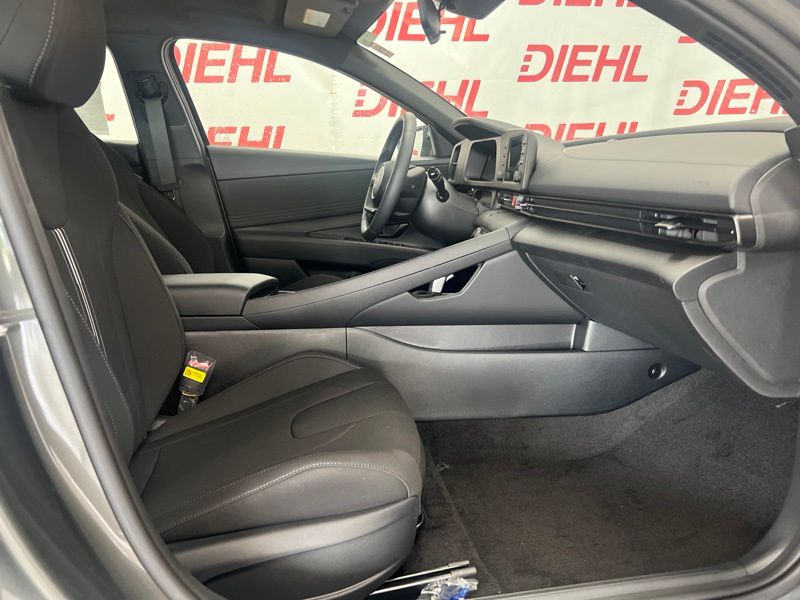New 2026 Hyundai Elantra Sedan
