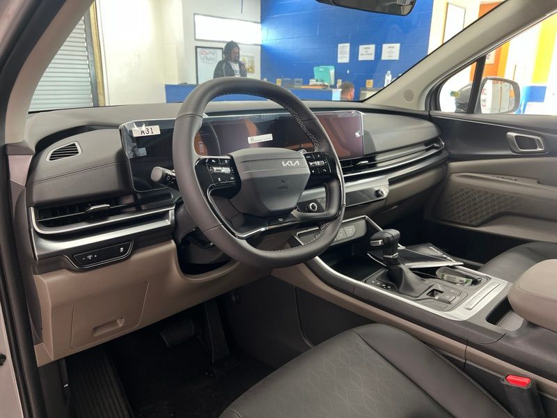 New 2027 Kia Carnival MPV Van