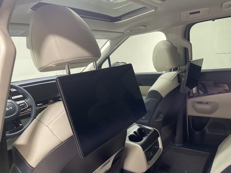 New 2026 Kia Carnival MPV Hybrid Van