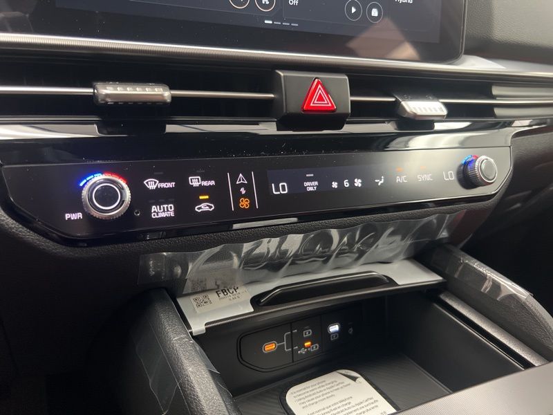 New 2026 Kia Sportage Hybrid SUV
