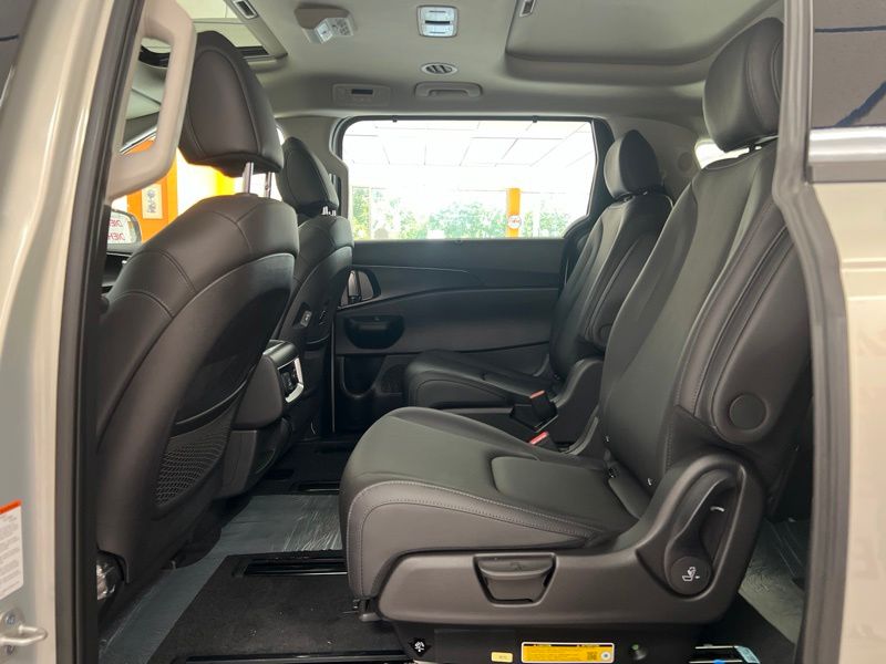 New 2027 Kia Carnival MPV Van