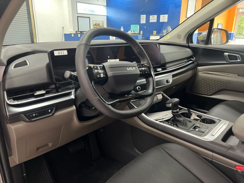 New 2027 Kia Carnival MPV Van