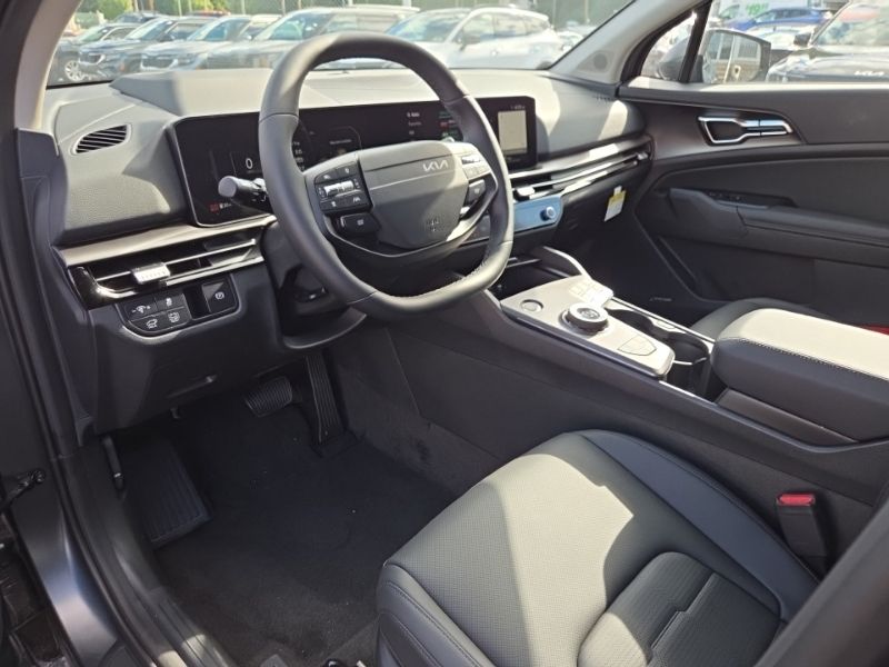 New 2026 Kia Sportage Hybrid SUV