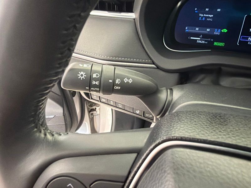 Used 2023 Toyota Venza SUV