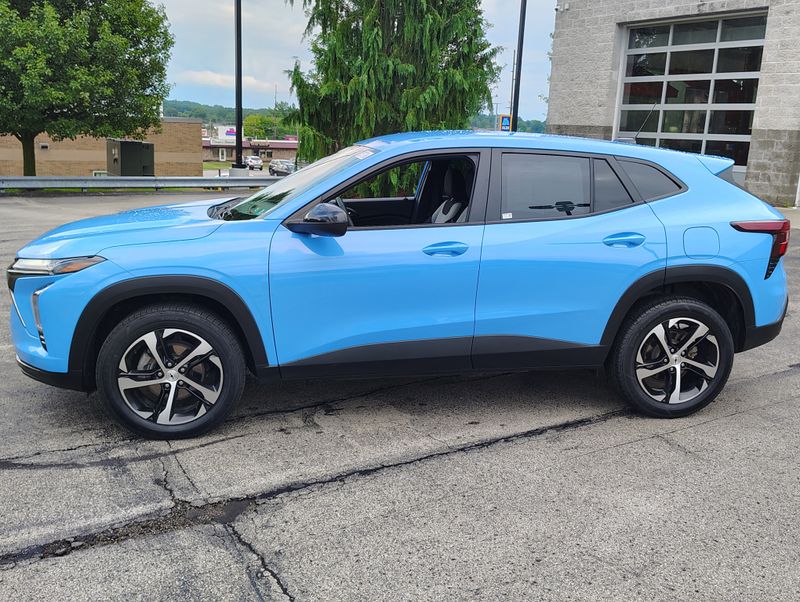 Used 2024 Chevrolet Trax SUV
