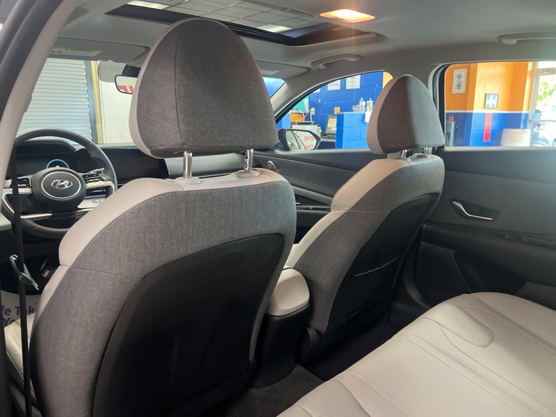 Used 2023 Hyundai Elantra Sedan