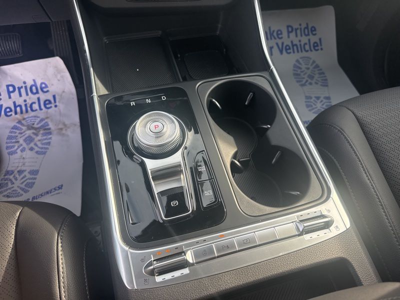 New 2026 Kia Carnival MPV Hybrid Van