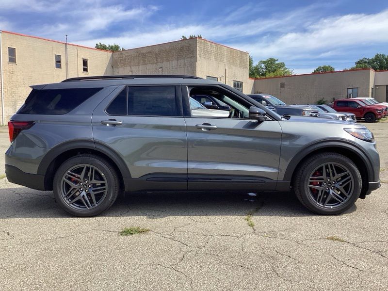 New 2026 Ford Explorer SUV