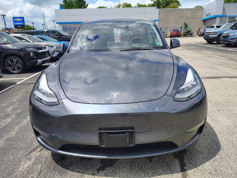 Used 2021 Tesla Model Y Long Range with VIN 5YJYGDEE0MF232633 for sale in Hermitage, PA