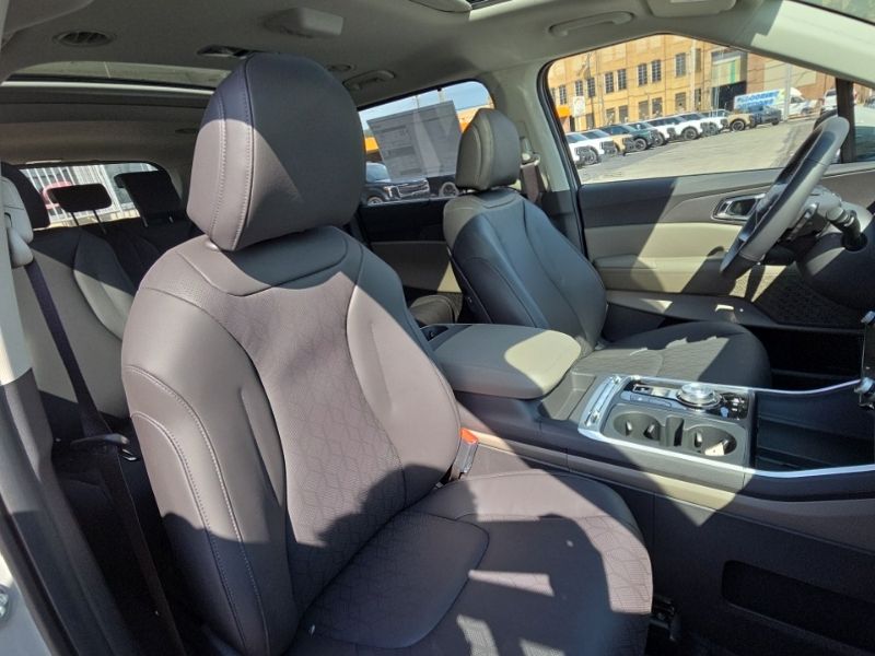 New 2027 Kia Carnival MPV Hybrid Van