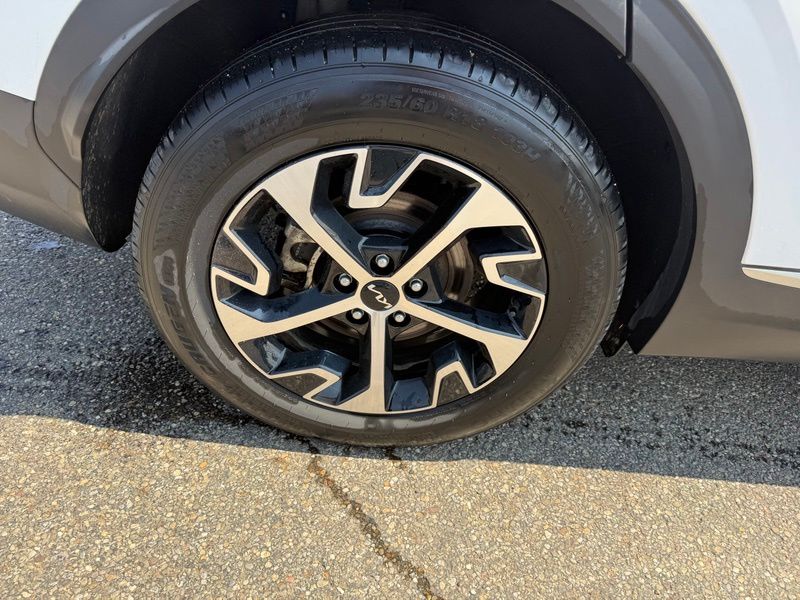 Used 2025 Kia Sportage SUV
