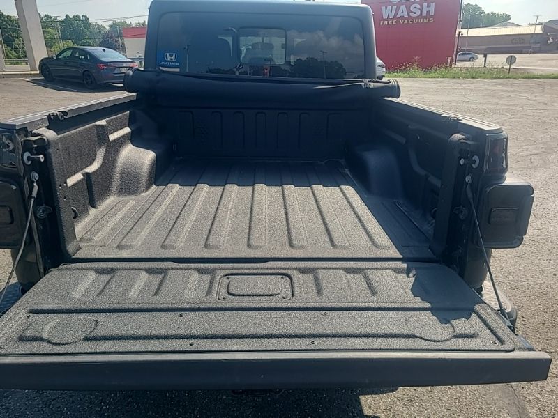 Used 2022 Jeep Gladiator Truck