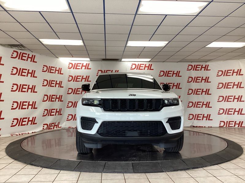 Used 2023 Jeep Grand Cherokee SUV