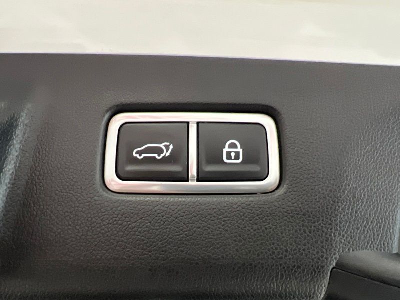 Used 2023 Kia Sorento Hybrid SUV