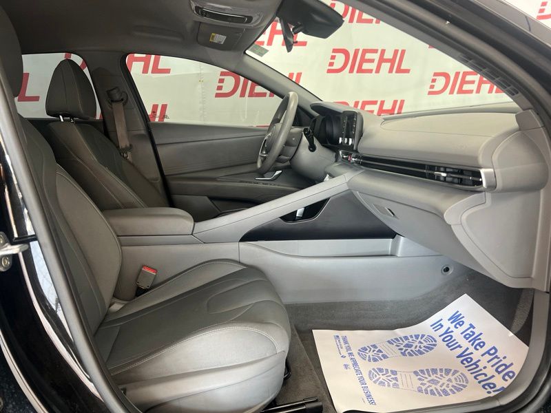 Used 2022 Hyundai Elantra Sedan