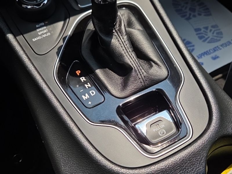 Used 2023 Jeep Cherokee SUV