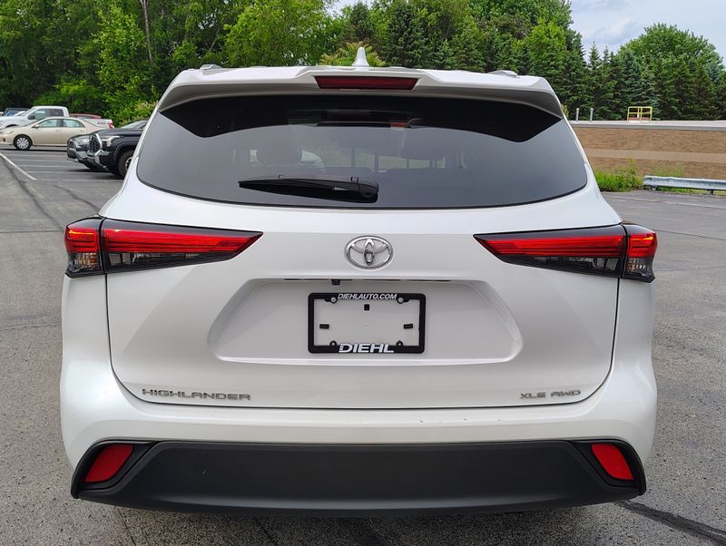 Used 2023 Toyota Highlander SUV