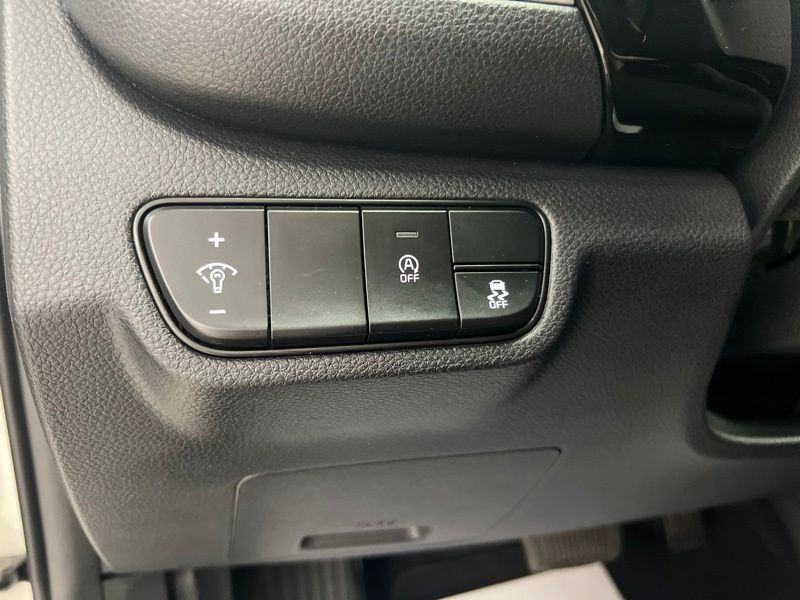 Used 2025 Kia Seltos SUV