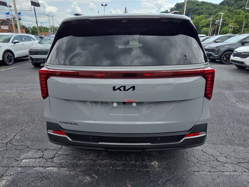 New 2027 Kia Carnival MPV Van