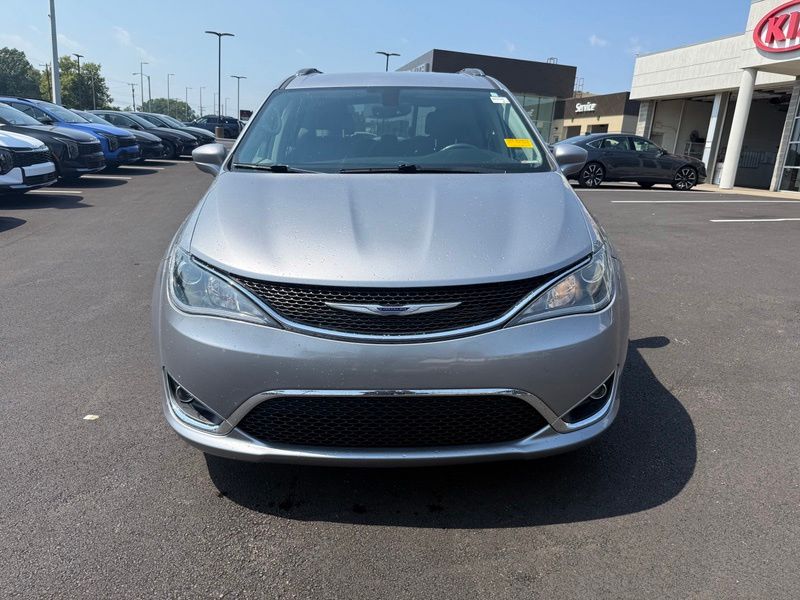 Used 2019 Chrysler Pacifica Van