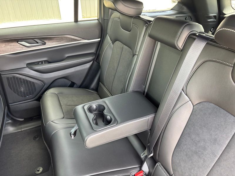 New 2026 Jeep Grand Cherokee SUV