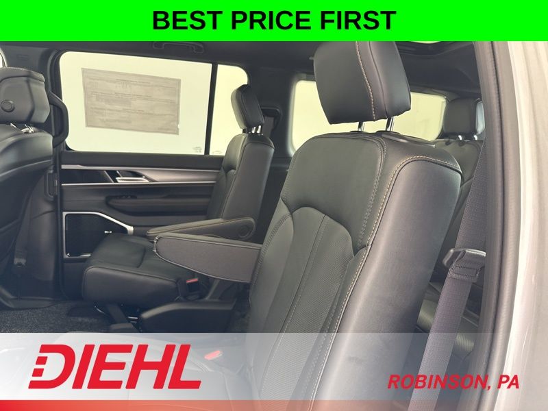 New 2026 Jeep Grand Wagoneer SUV