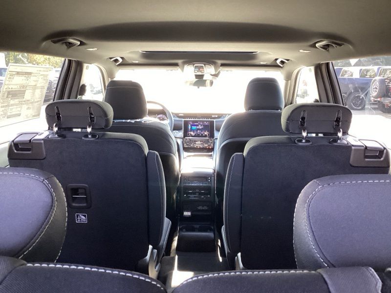 2025 Jeep Grand Cherokee L Laredo - Photo 15