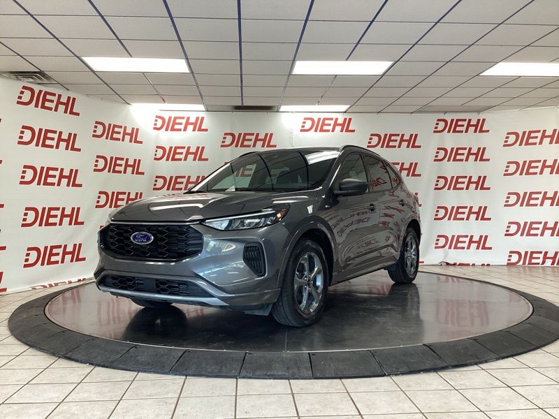 Used 2023 Ford Escape SUV