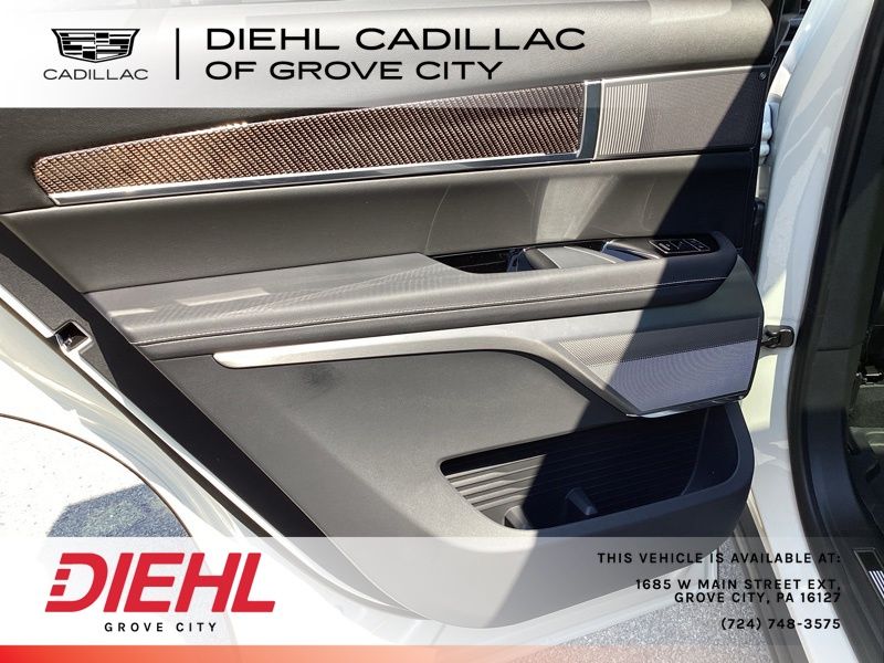 New 2027 Cadillac VISTIQ SUV