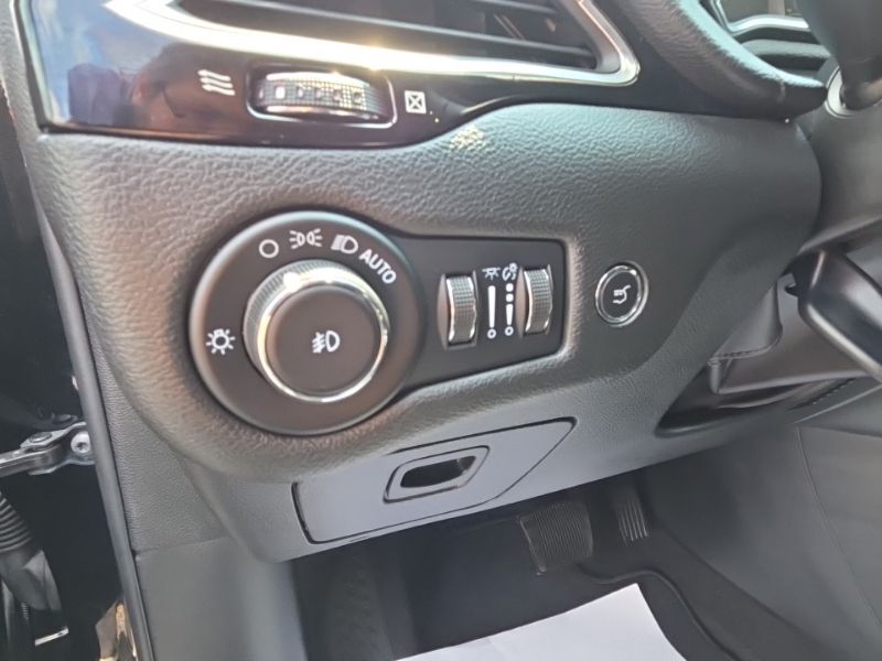 Used 2023 Jeep Cherokee SUV
