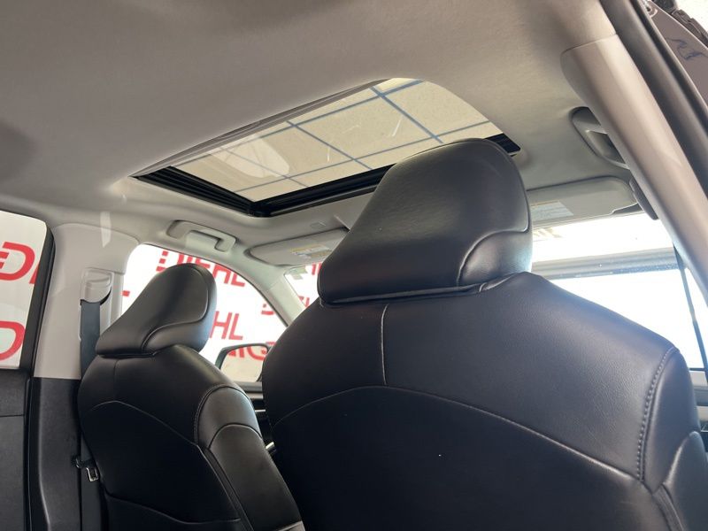 Used 2023 Toyota Highlander Hybrid SUV