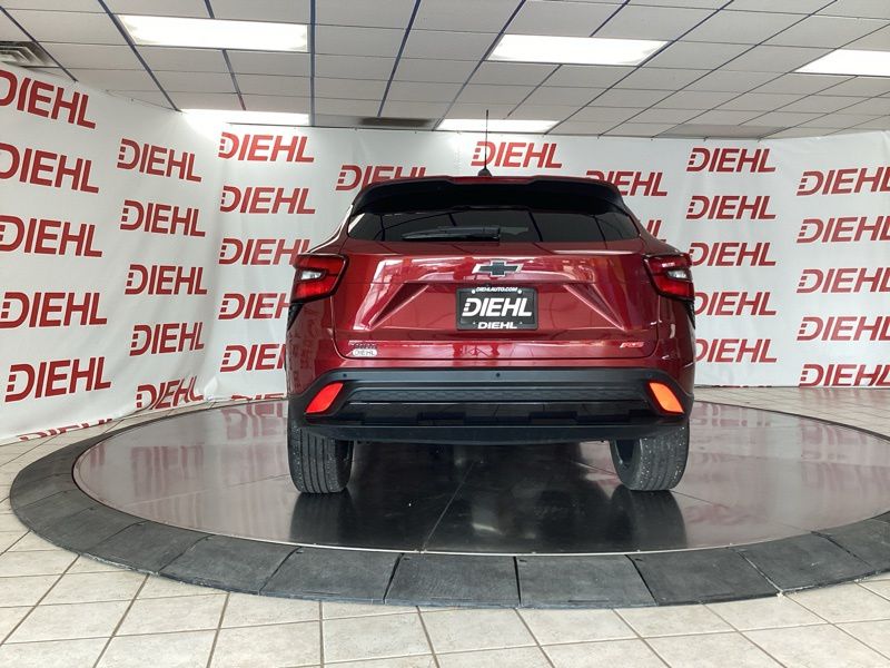 Used 2025 Chevrolet Trax SUV