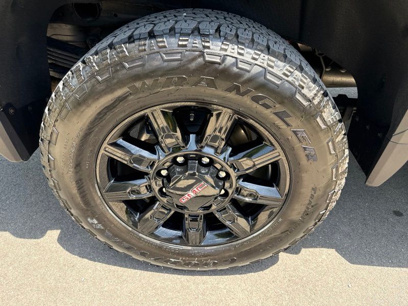 Used 2024 GMC Sierra 2500HD Truck