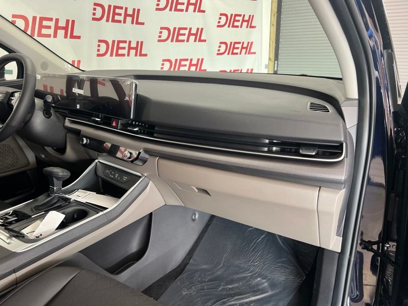 New 2027 Kia Carnival MPV Van