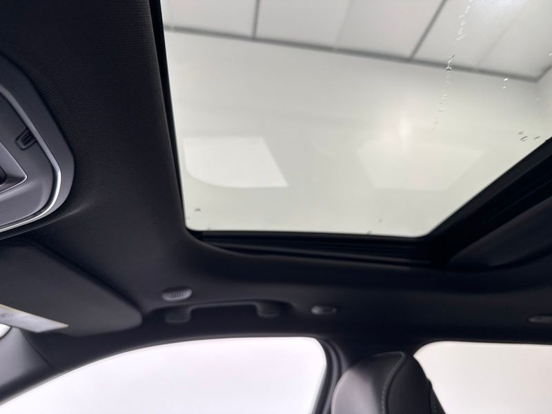 New 2027 Jeep Grand Cherokee SUV