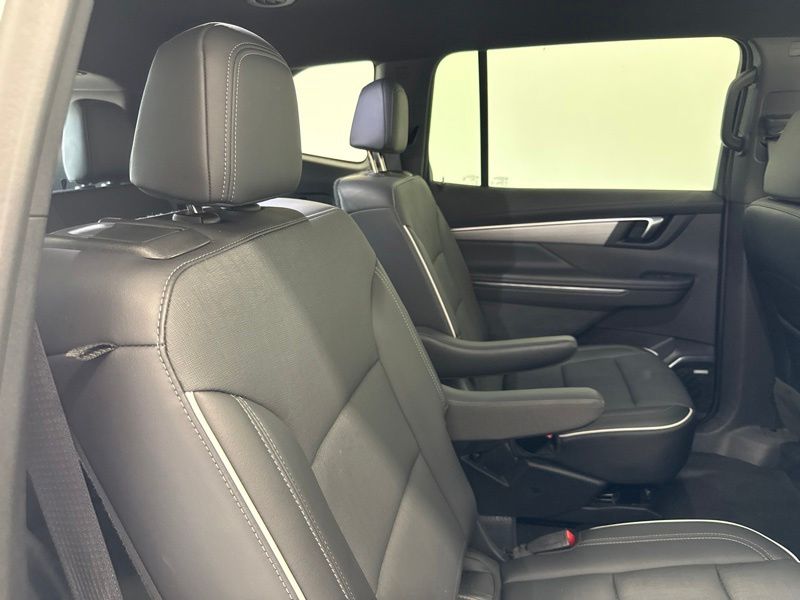 Used 2025 Buick Enclave SUV