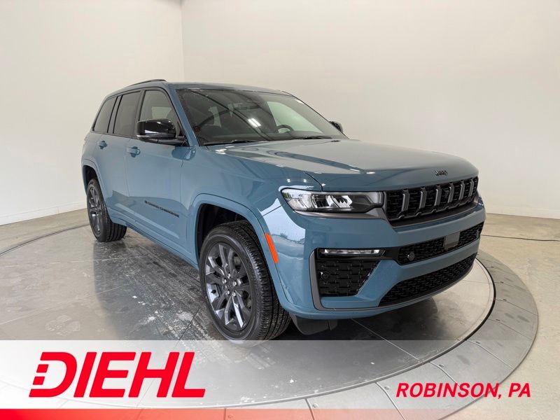 2026 Jeep Grand Cherokee Limited Reserve 4x4's photo