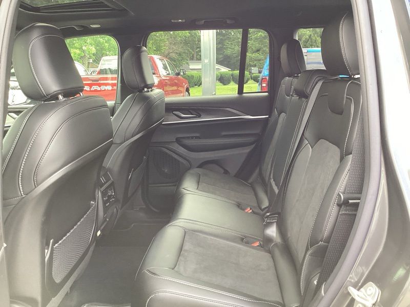 New 2026 Jeep Grand Cherokee SUV