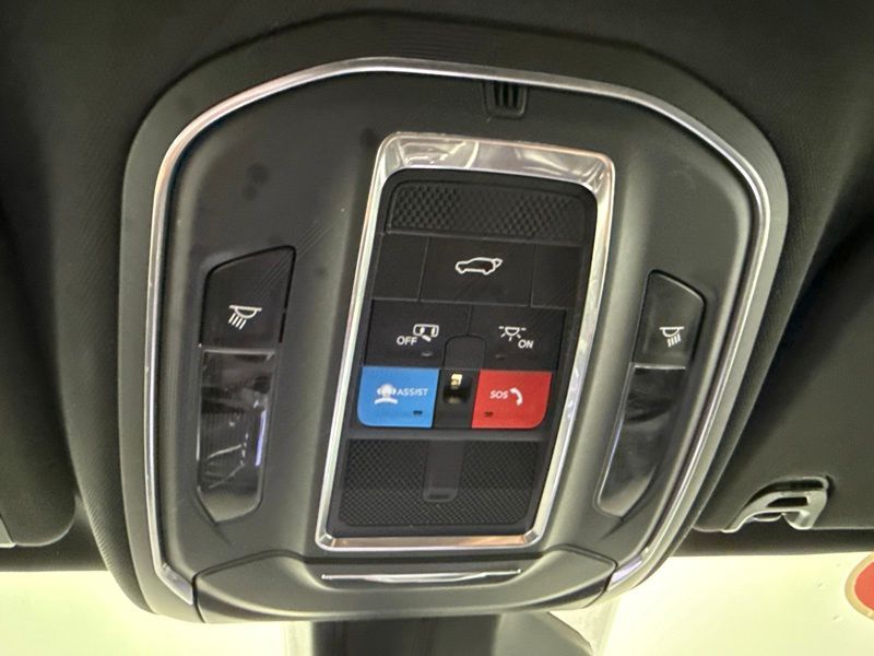 Used 2024 Jeep Wagoneer SUV