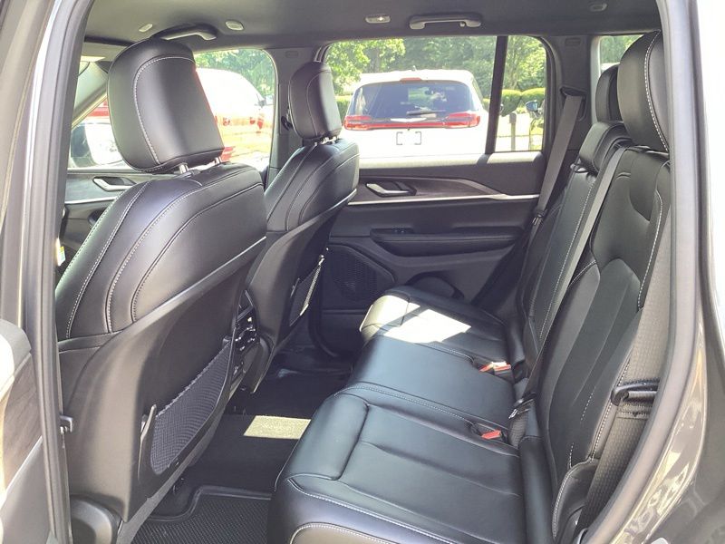New 2025 Jeep Grand Cherokee SUV