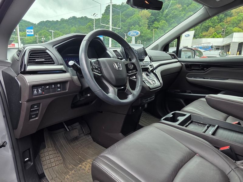 Used 2023 Honda Odyssey Van