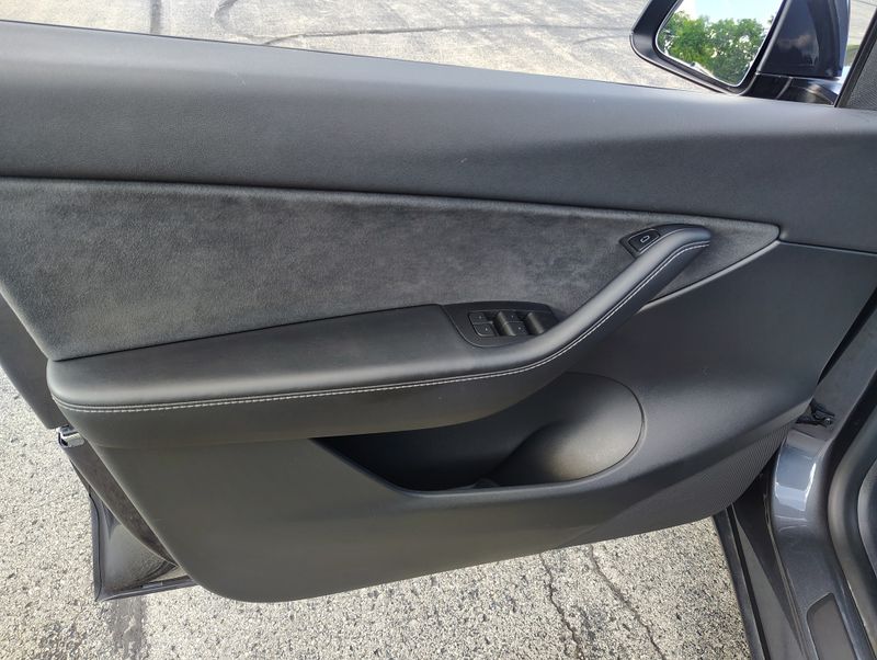Used 2021 Tesla Model Y SUV