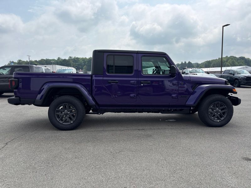 New 2026 Jeep Gladiator Truck