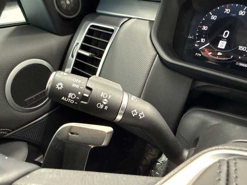 Used 2025 Land rover Discovery SUV