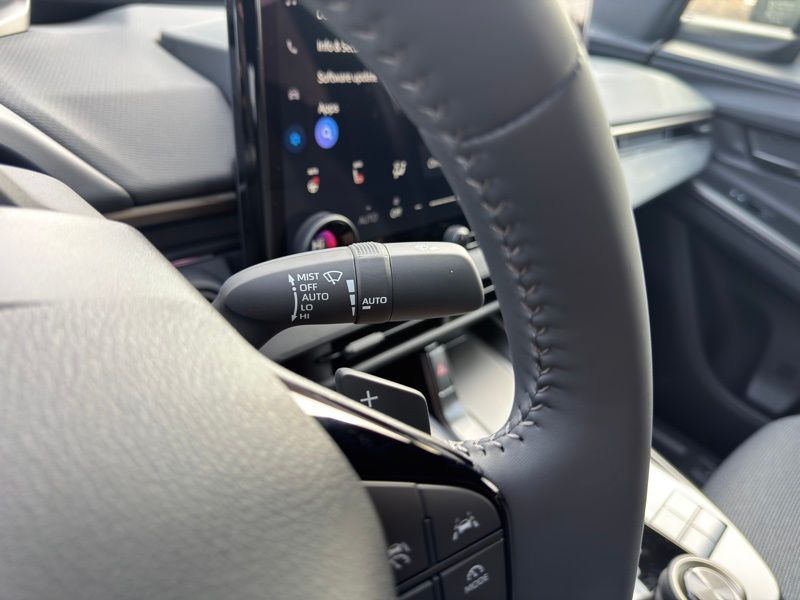 2026 Toyota bZ XLE - Photo 28