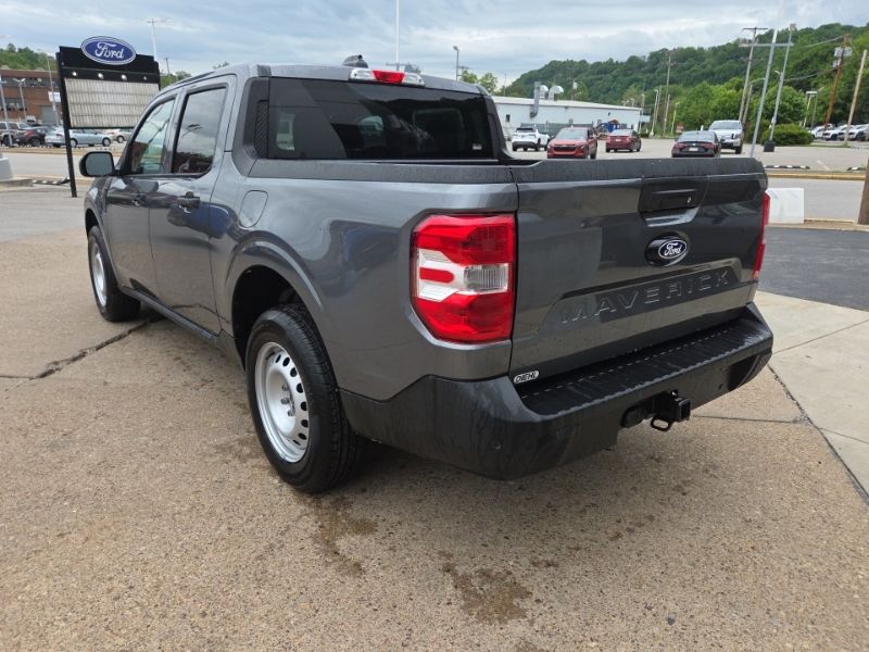View vehicle photo 5