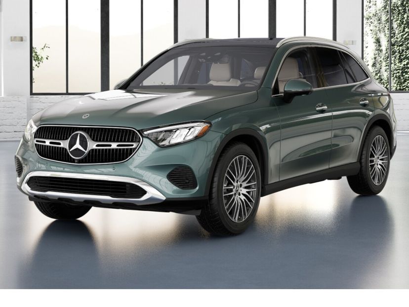 2027 Mercedes-Benz GLC 300 — photo 1 of 42