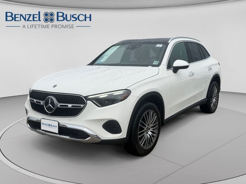 2023 Mercedes-Benz GLC 300 in Polar White